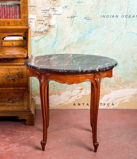 Mesa auxiliar antigua de nogal - Antique arte y decoracion