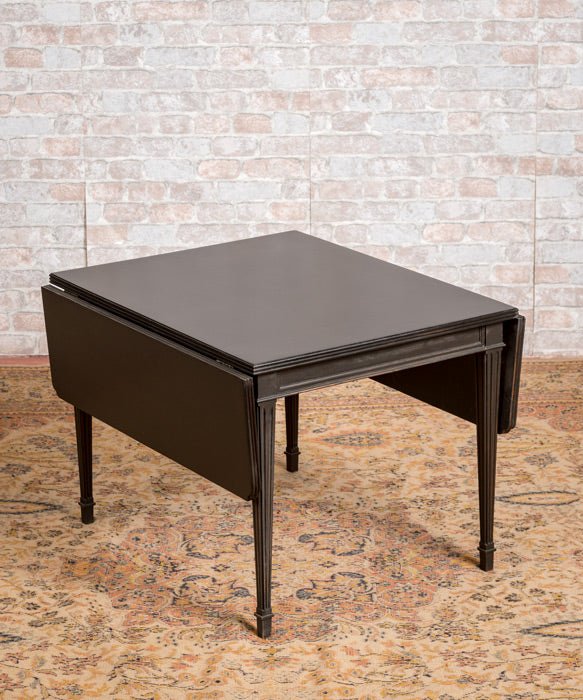 Mesa baja con alas Simonette - Antique arte y decoracion