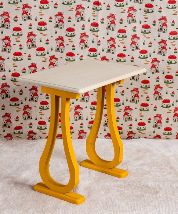 Mesita restaurada La Provenza - Antique arte y decoracion