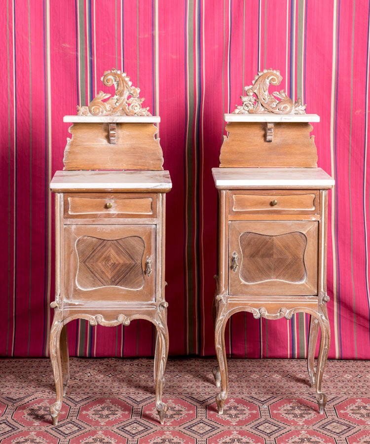 Pareja De Mesitas De Noche Antiguas Tessa - Antique arte y decoracion