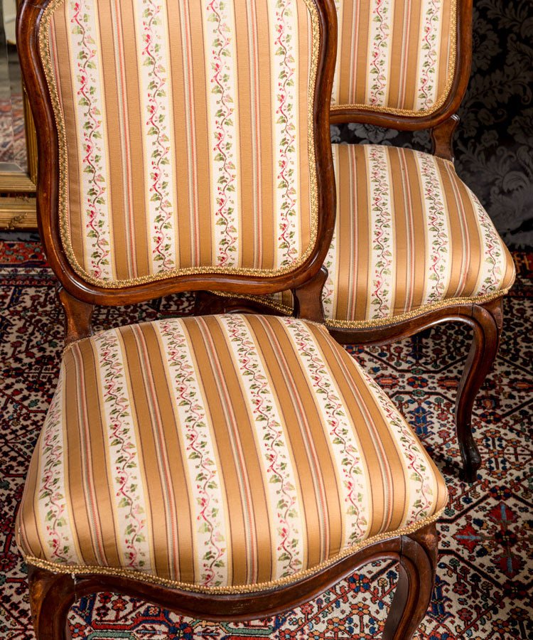 Pareja de sillas antiguas estilo isabelino - Antique arte y decoracion