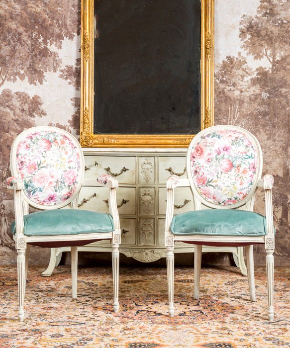 Pareja de sillones estilo Luis XVI - Antique arte y decoracion