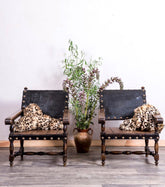 Sillón antiguo de madera y cuero - Antique arte y decoracion