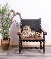 Sillón antiguo de madera y cuero - Antique arte y decoracion