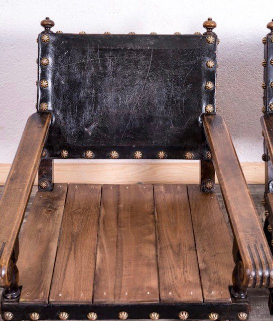 Sillón antiguo de madera y cuero - Antique arte y decoracion