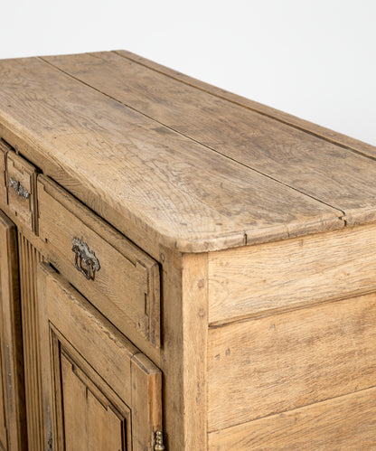 Aparador antiguo de madera