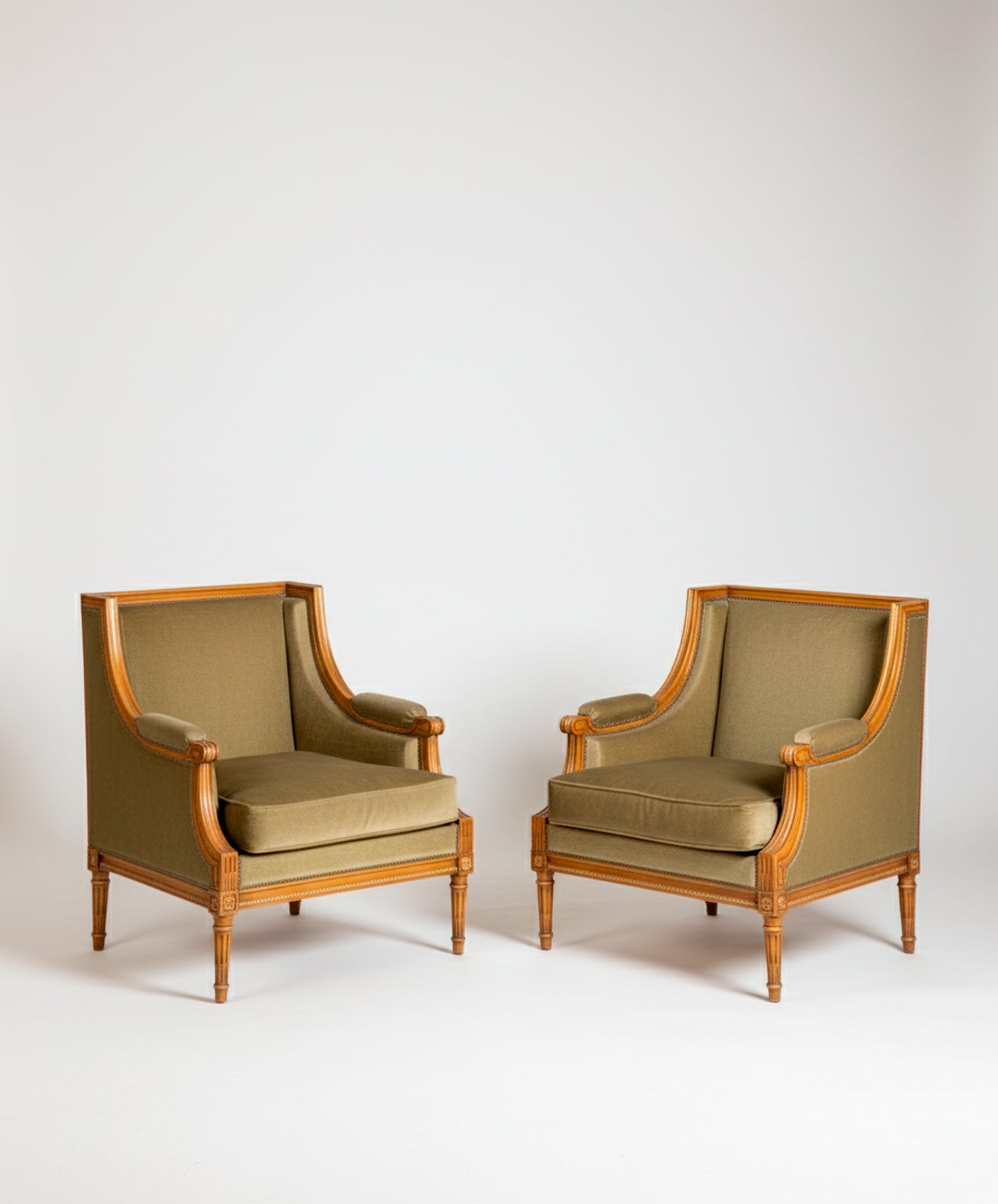 Sillón de estilo Luis XVI