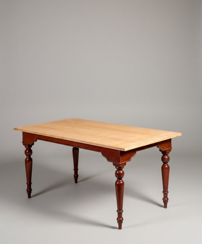 Mesa antigua provenzal