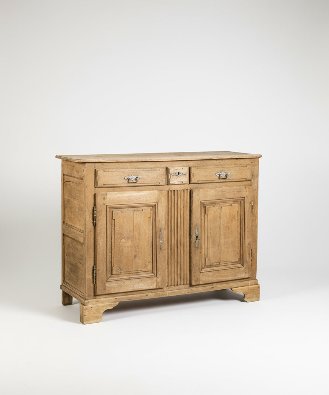 Aparador antiguo de madera