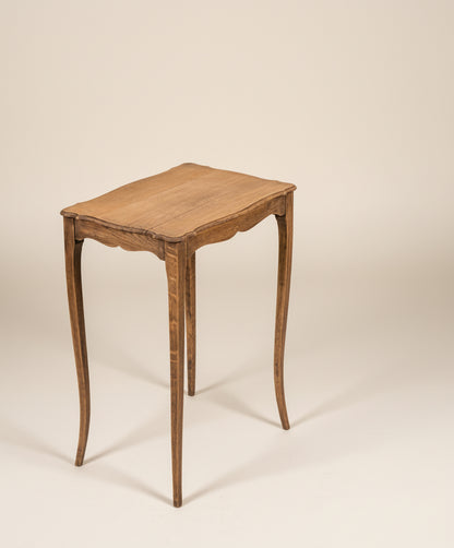 Mesa velador antigua de roble