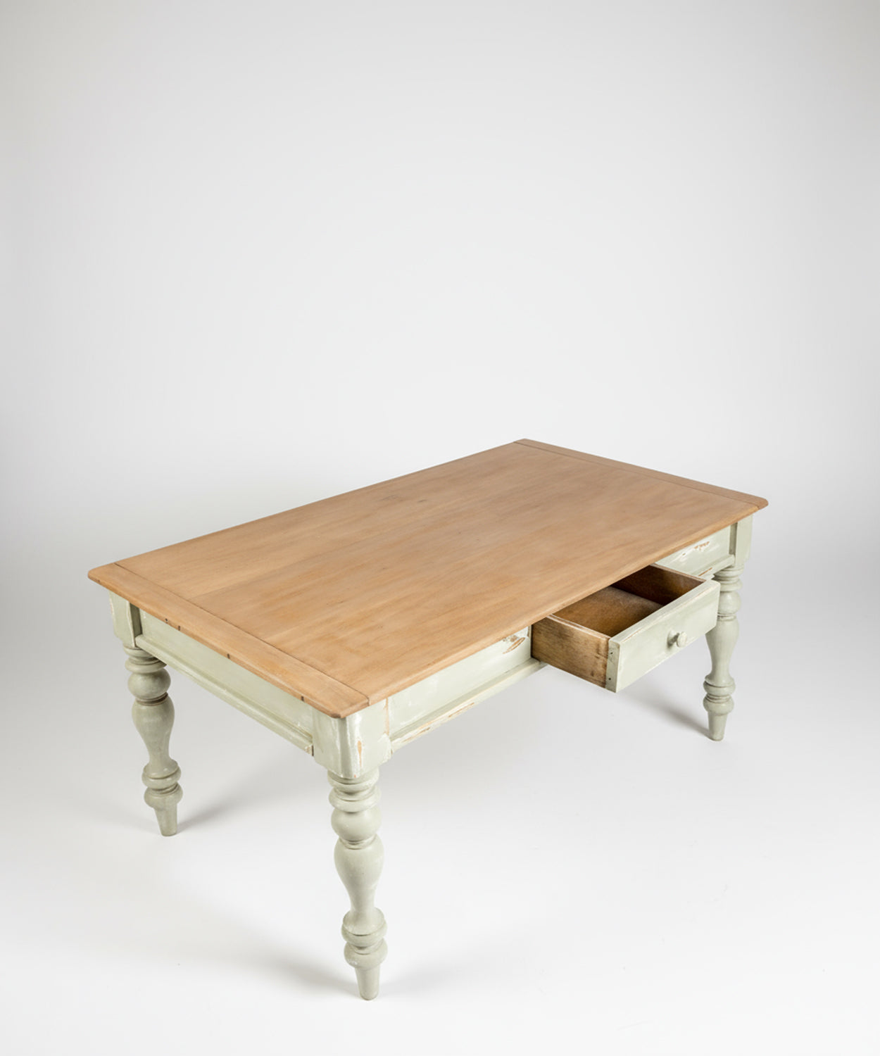 Mesa de comedor rústica