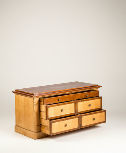 Mueble auxiliar de roble Mateo