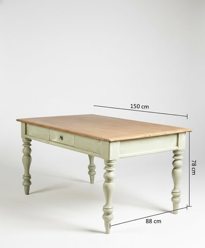 Mesa de comedor rústica