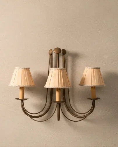 Aplique de tres brazos Antique arte y decoracion