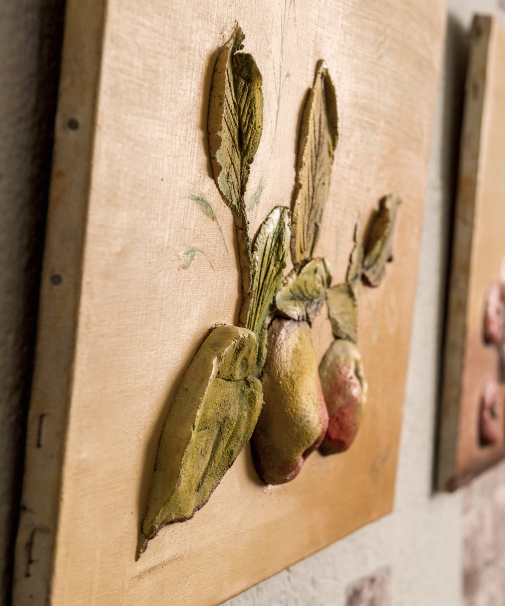 Pareja de bodegones en relieve