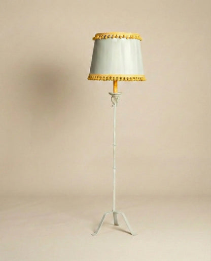 Lampara antigua de pie Dulcinea Antique arte y decoracion