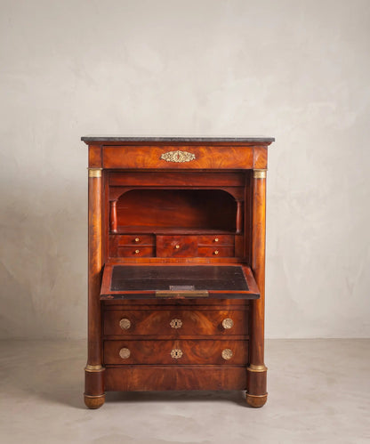 Secreter abatible antiguo estilo Imperio abierto con escribanía de cuero — Antique Arte y Decoración
