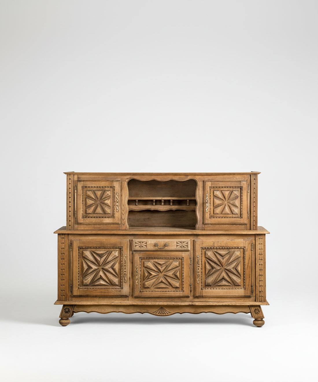 Aparador francés de roble