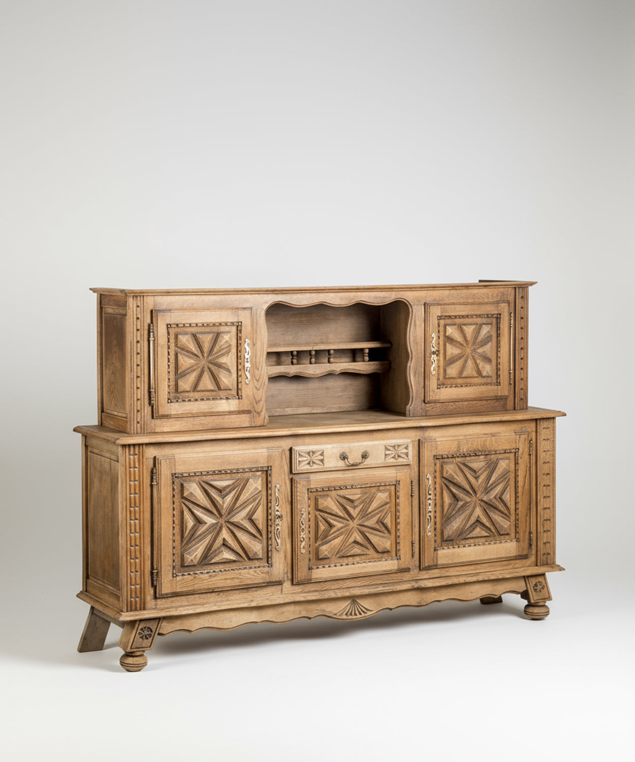 Aparador francés de roble