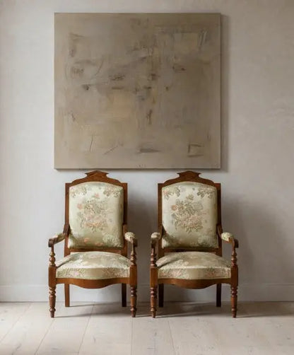 Pareja de sillones isabelinos en nogal finales S. XIX