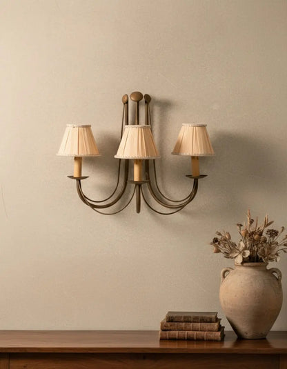Aplique de tres brazos Antique arte y decoracion