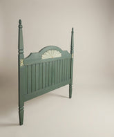 cabecero de madera vista lateral
