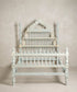 Cama portuguesa de bilros roble macizo pintada gris celadón vista frontal 135 cm — Antique Arte y Decoración