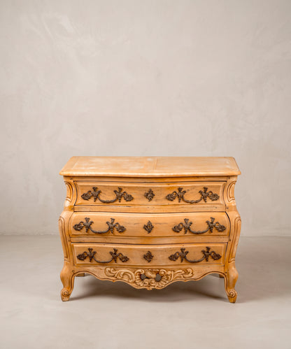 Cómoda vintage bombé Luis XV, vista frontal — Antique Arte y Decoración