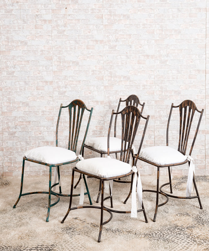 El Mirador vintage table and chairs set
