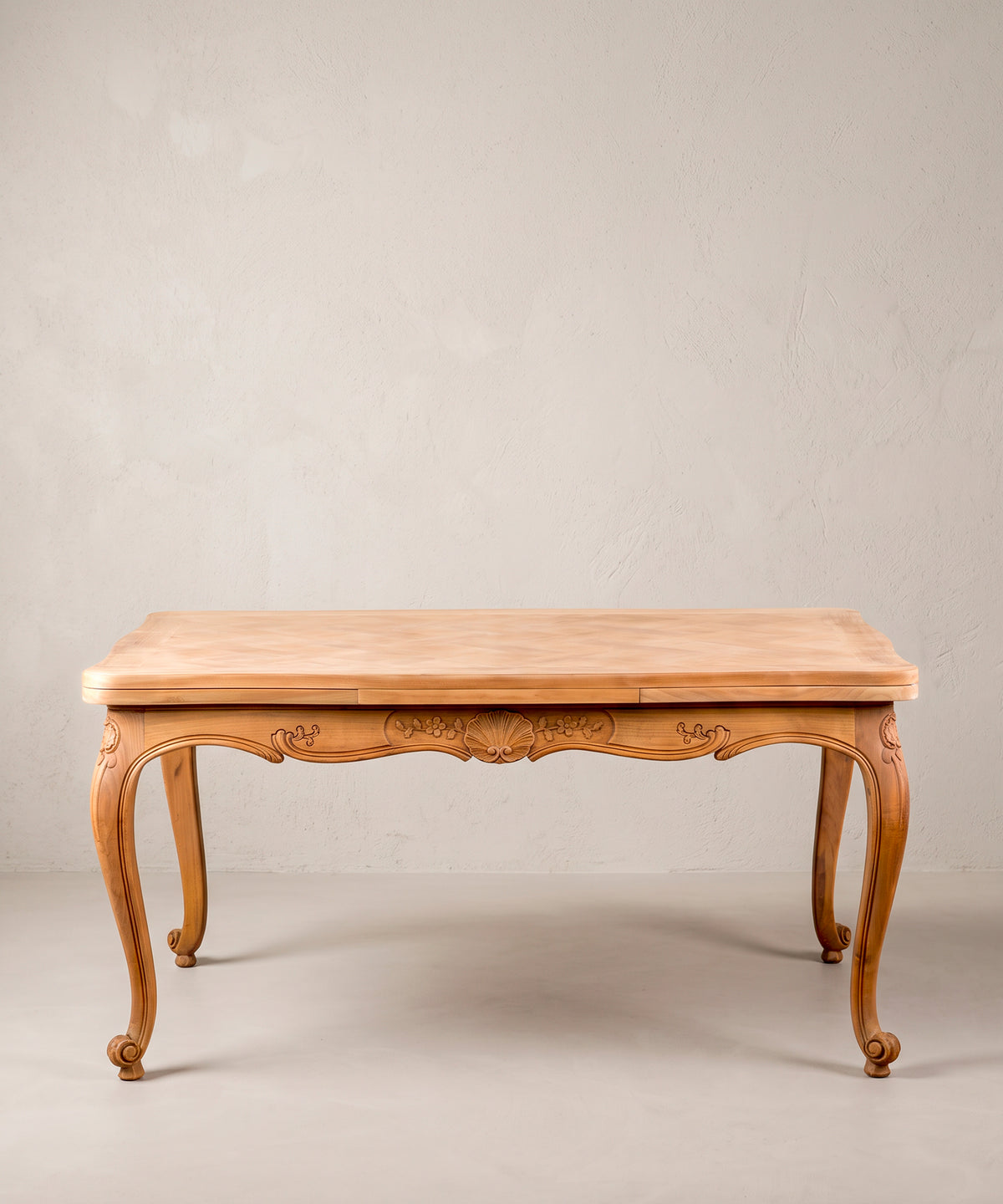 Mesa de Comedor Extensible Vintage de Cerezo | Estilo Luis XV