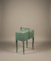 Mueble costurero estilo shabby chic vista tres cuartos cerrado