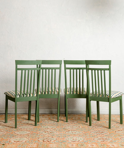 Set of vintage chairs El Cortijo