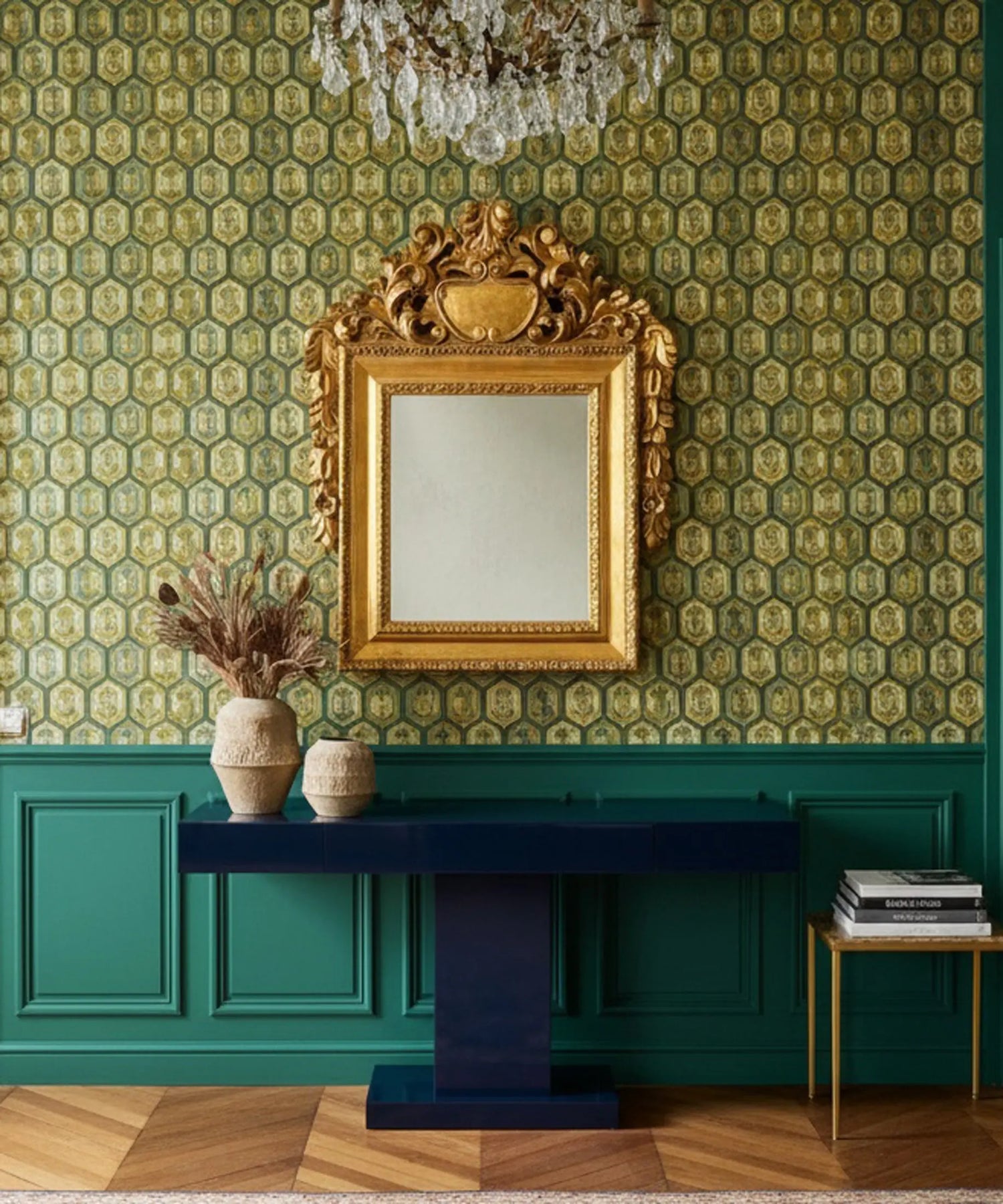 Espejo antiguo de madera tallada y dorada al pan de oro — Estilo Barroco (112x92 cm)