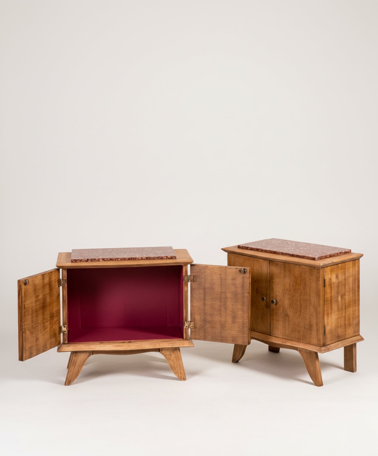 Pareja de mesitas de noche Mid Century