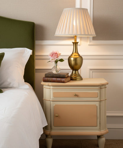 Pareja de mesitas de noche vintage Aube