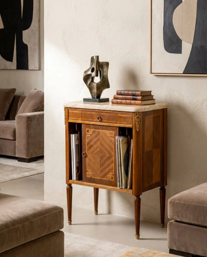 Mueble auxiliar antiguo con mármol y marquetería en salón con escultura y libros — Antique Arte y Decoración