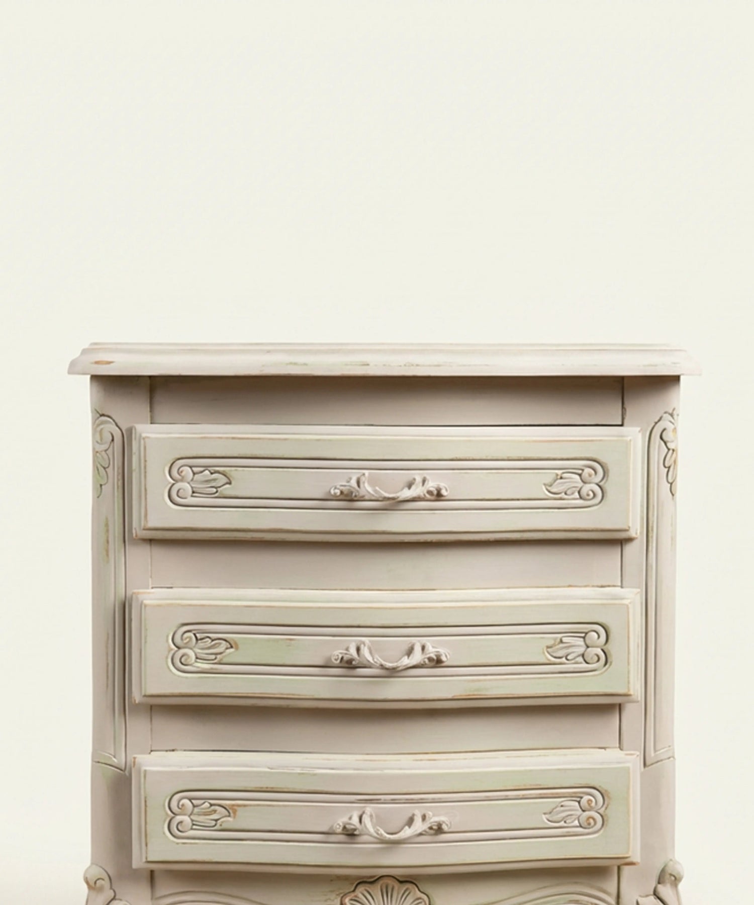 Pareja de mesitas de noche de estilo provenzal en gris envejecido