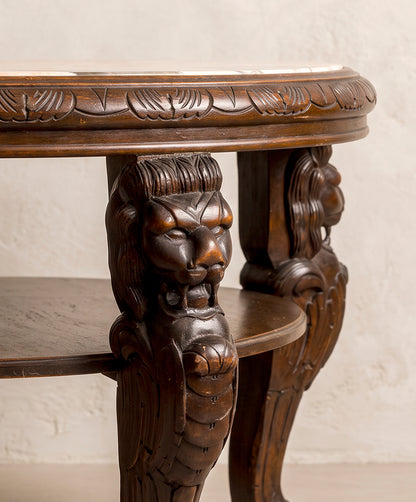 Detalle cabeza de león tallada a mano en pata de mesa auxiliar redonda vintage — Antique Arte y Decoración