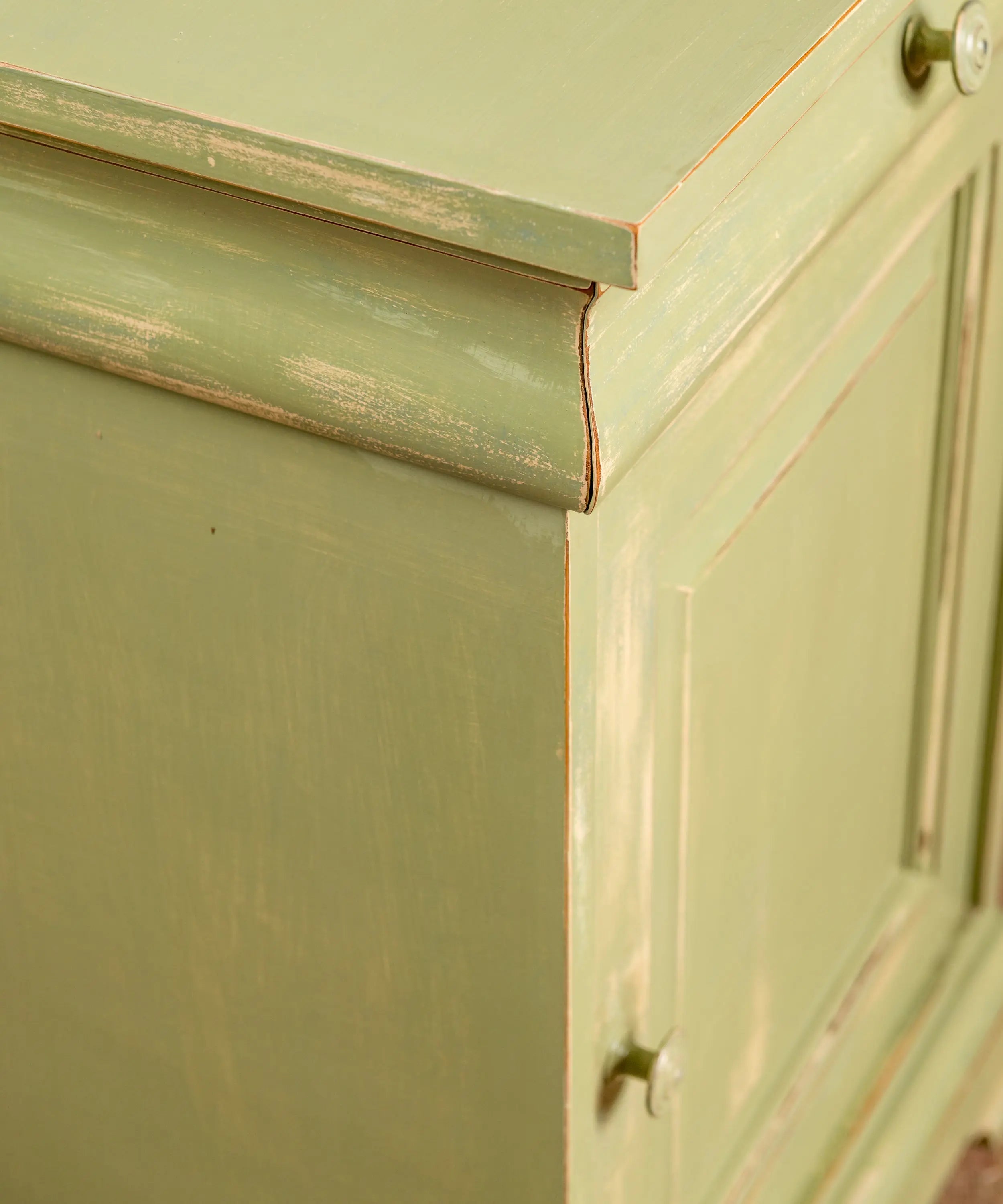 Mesita de Noche / Mueble auxiliar vintage en verde salvia decapé