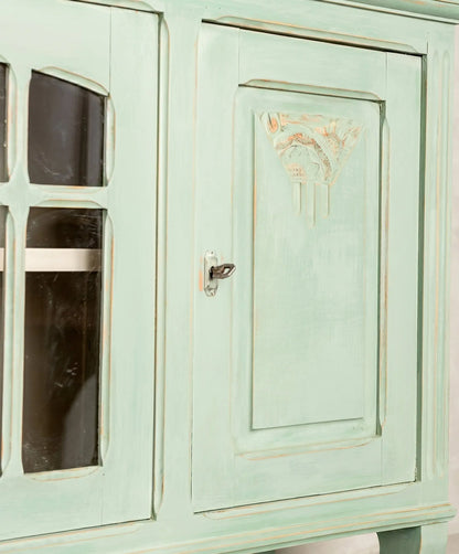 Detalle vidriera central con cristal original y puerta ciega Art Nouveau con talla floral — Antique Arte y Decoración