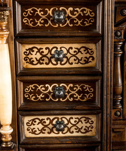 Bargueño papelera en Madera de Nogal y Taracea (Estilo Renacentista Español) Antique arte y decoracion