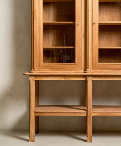 Alacena vitrina de madera lavada