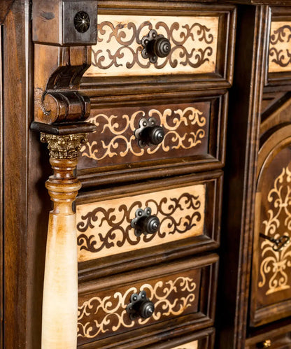 Bargueño papelera en Madera de Nogal y Taracea (Estilo Renacentista Español) Antique arte y decoracion