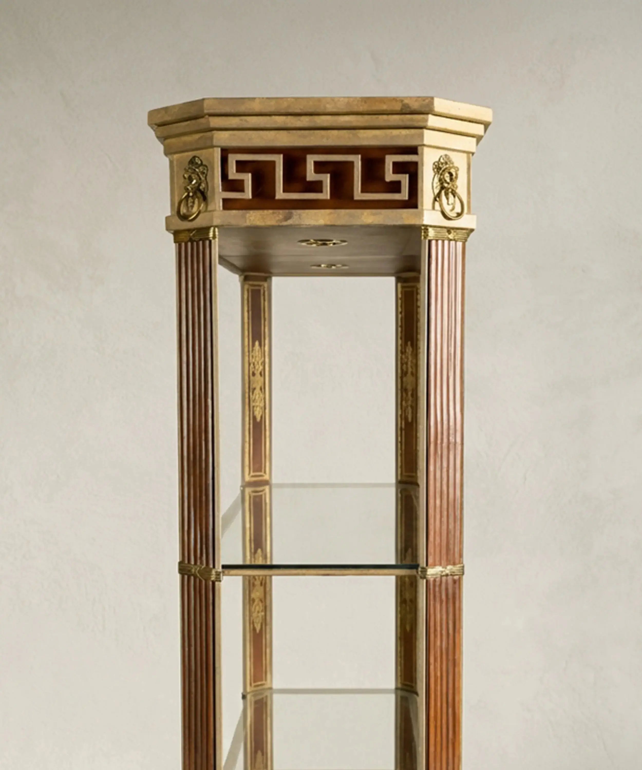 Pareja de grandes estanterías de metal forjado con iluminación Antique arte y decoracion