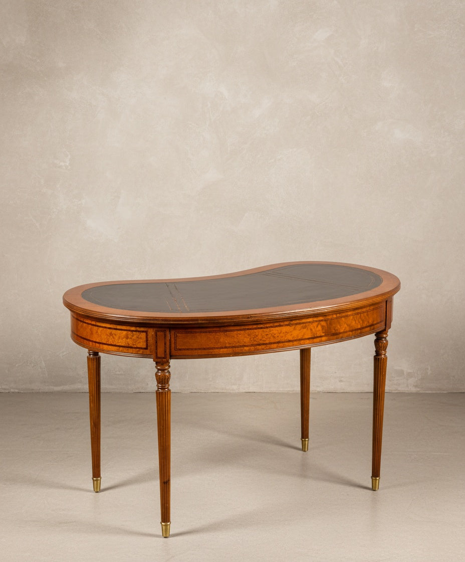 Escritorio de riñón de estilo Luis XV