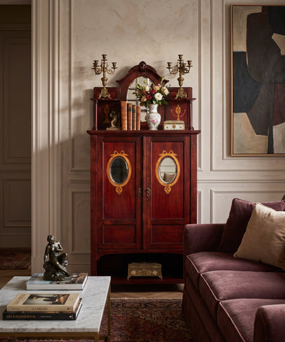 Mueble auxiliar con marquetería y nácar en ambiente de casa, estilo eduardiano — Antique Arte y Decoración