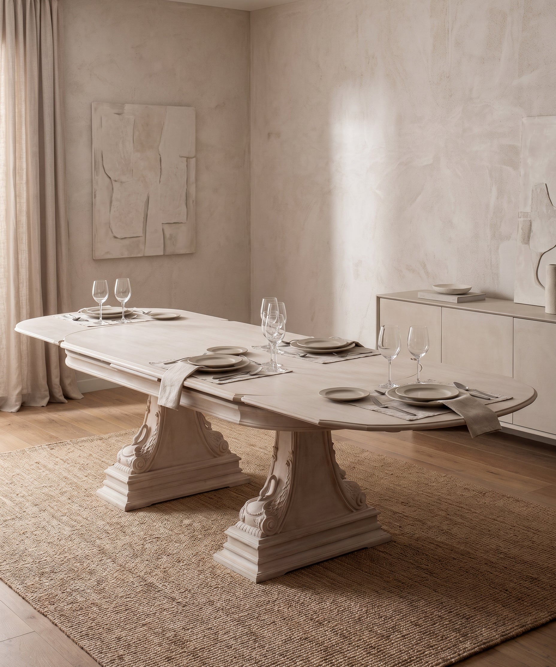 Mesa de Comedor Extensible con Cisnes Tallados | Estilo Imperio en Haya Maciza
