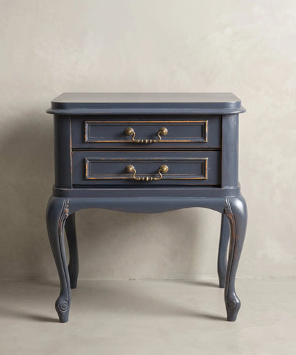 Mesita de noche vintage azul decapé estilo Luis XV vista frontal individual — Antique Arte y Decoración