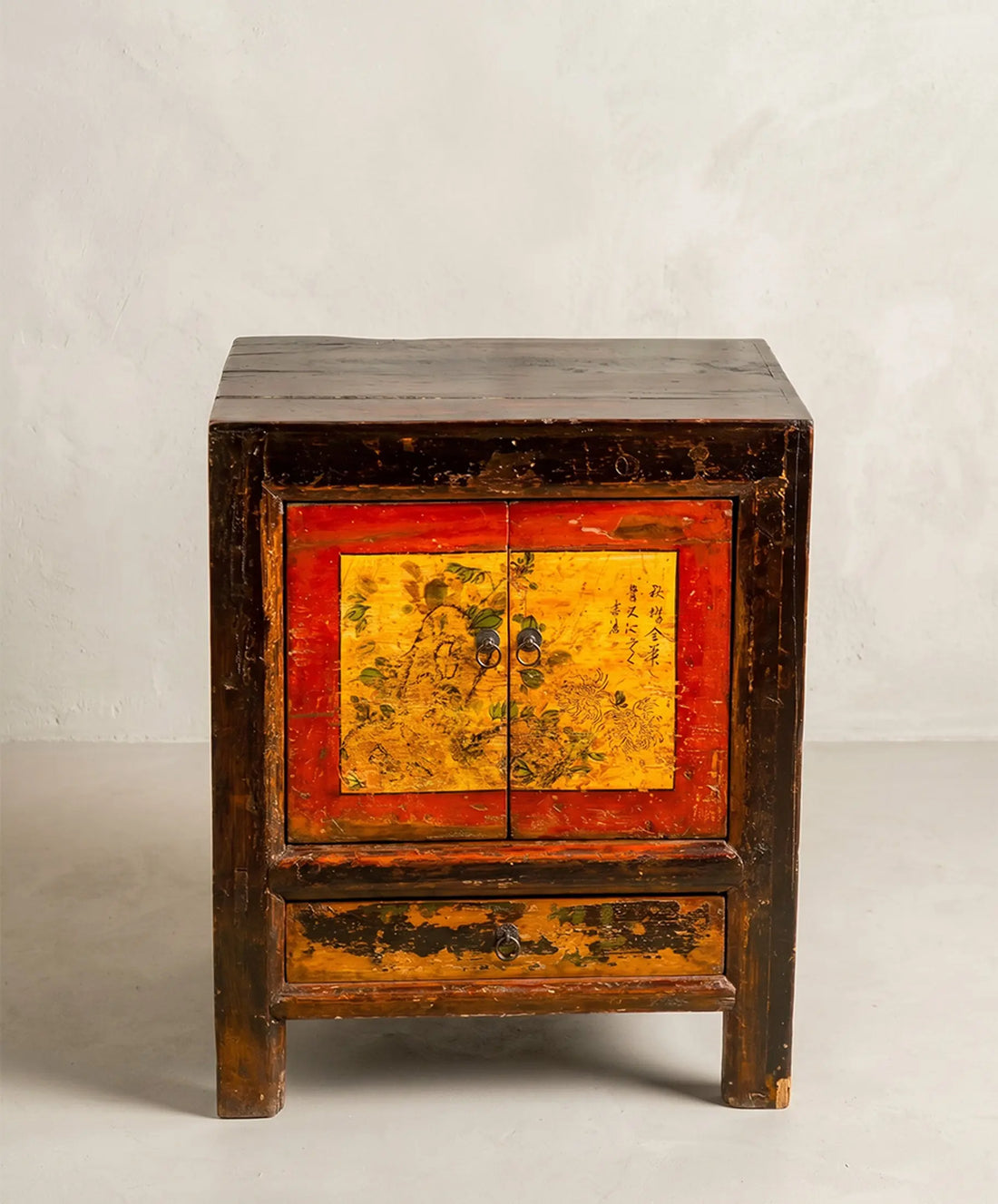 Mesita auxiliar china antigua con Pintura Original y Caligrafía (65×80 cm)