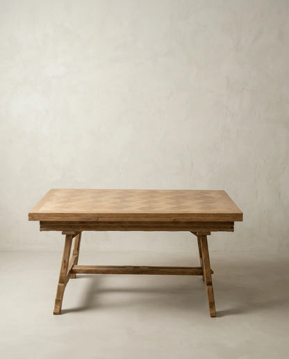 Mesa de comedor extensible en madera lavada con tablero  en espiga